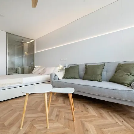 Hauzify I Loft Ancora Apartman *